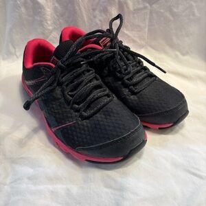 Merrell Women’s Running Shoes Air Cushion Black And Pink Size 7